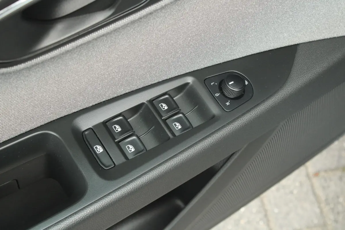 1.0 TSI 115pk Style Ultimate Edition | All Seasonbanden | Keyless Entry | Camera Achter | Apple CarPlay/ Android Auto | Cruise Control | Navigatie