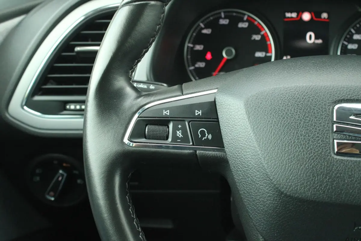 1.0 TSI 115pk Style Ultimate Edition | All Seasonbanden | Keyless Entry | Camera Achter | Apple CarPlay/ Android Auto | Cruise Control | Navigatie