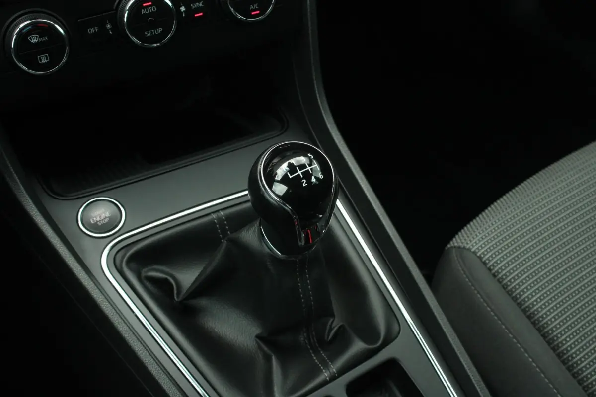 1.0 TSI 115pk Style Ultimate Edition | All Seasonbanden | Keyless Entry | Camera Achter | Apple CarPlay/ Android Auto | Cruise Control | Navigatie