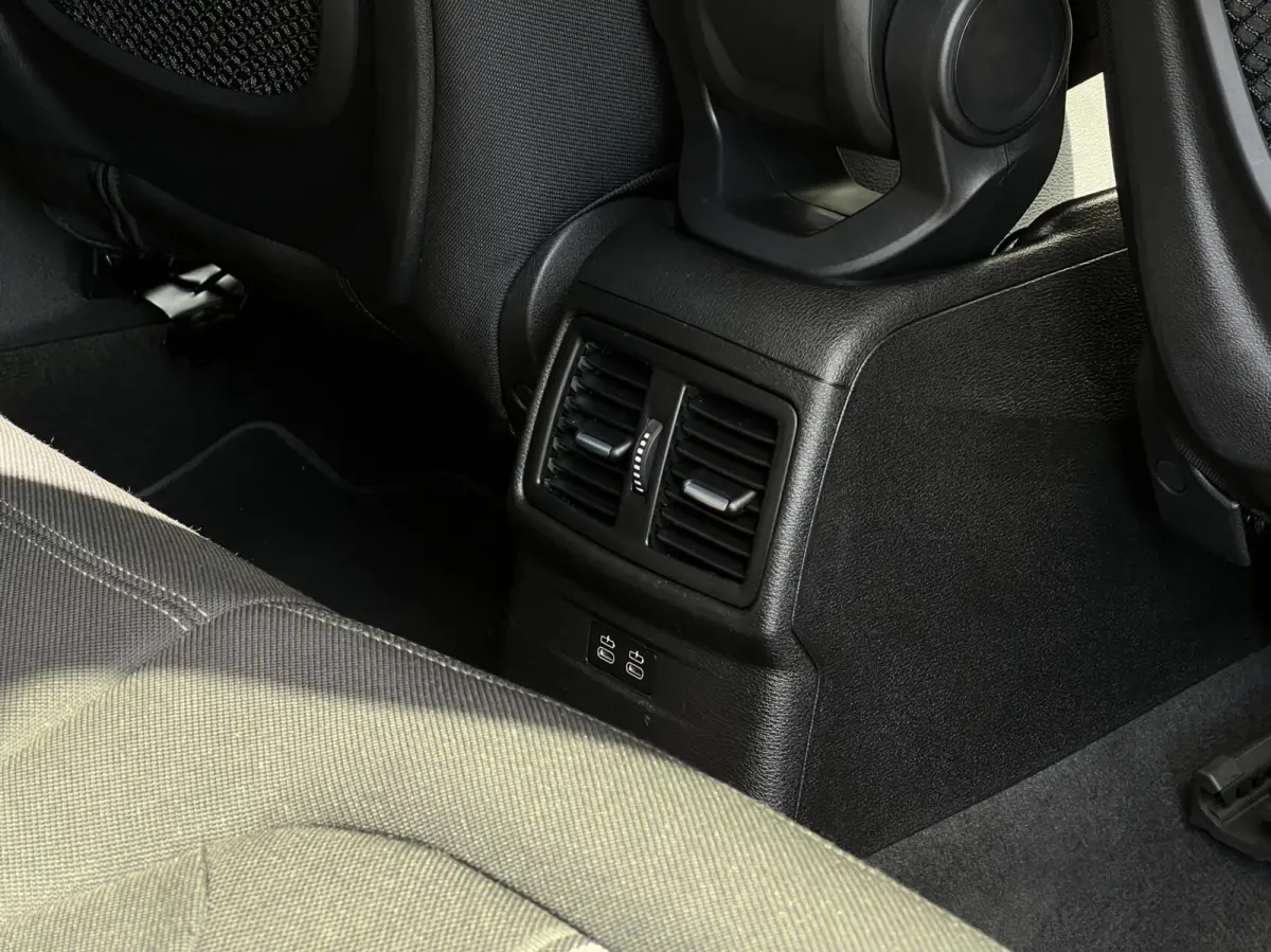 sDrive18i Executive Edition, NL AUTO, NAP LOGISCH, NAVIGATIE, CARPLAY, CLIMATE CONTROL, CRUISE CONTROL, HUD, KEYLESS, ELEKTRISCHE KOFFERKLEP, LICHTMETAAL 18"