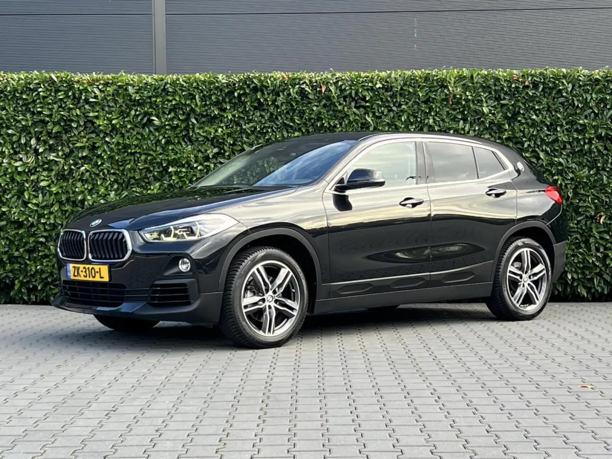sDrive18i Executive Edition, NL AUTO, NAP LOGISCH, NAVIGATIE, CARPLAY, CLIMATE CONTROL, CRUISE CONTROL, HUD, KEYLESS, ELEKTRISCHE KOFFERKLEP, LICHTMETAAL 18"
