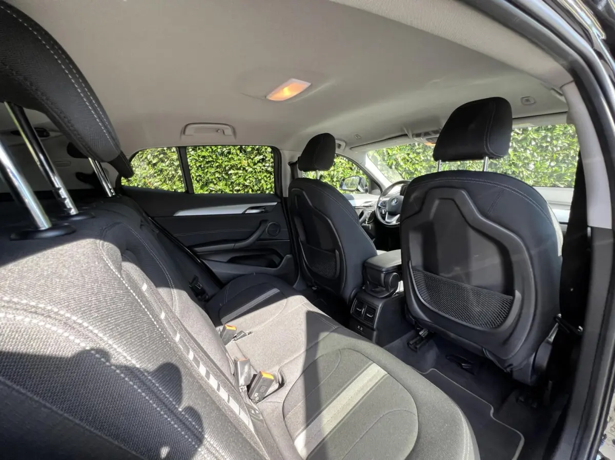 sDrive18i Executive Edition, NL AUTO, NAP LOGISCH, NAVIGATIE, CARPLAY, CLIMATE CONTROL, CRUISE CONTROL, HUD, KEYLESS, ELEKTRISCHE KOFFERKLEP, LICHTMETAAL 18"
