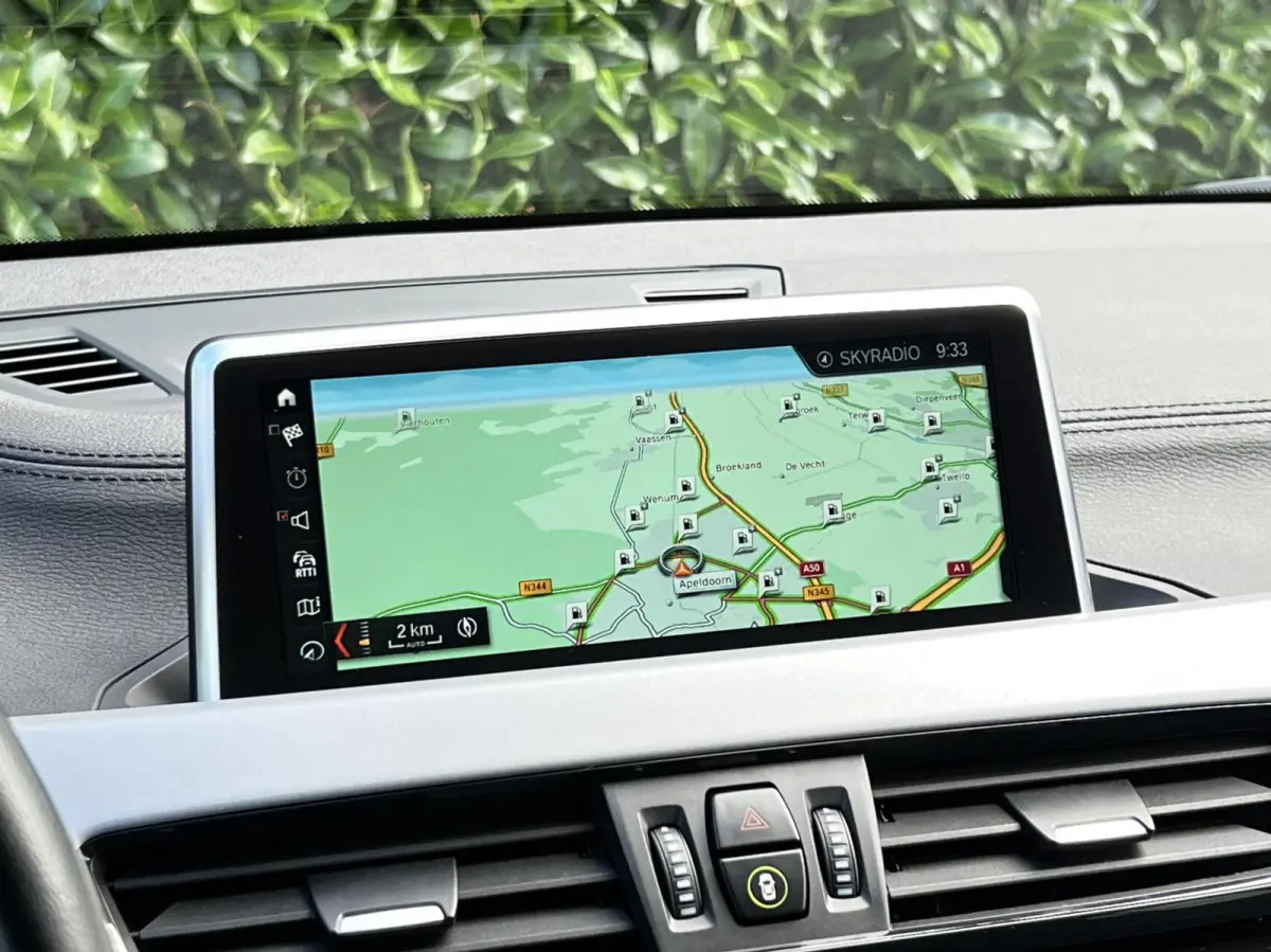 sDrive18i Executive Edition, NL AUTO, NAP LOGISCH, NAVIGATIE, CARPLAY, CLIMATE CONTROL, CRUISE CONTROL, HUD, KEYLESS, ELEKTRISCHE KOFFERKLEP, LICHTMETAAL 18"