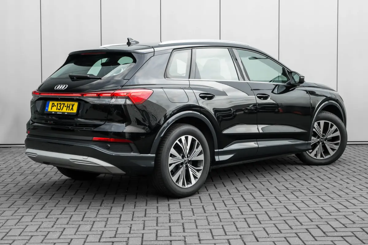 40 Launch edition Advanced 77 kWh 204PK | Stoelverwarming | Cruise control | Elektrische achterklep | Apple Carplay / Android Auto