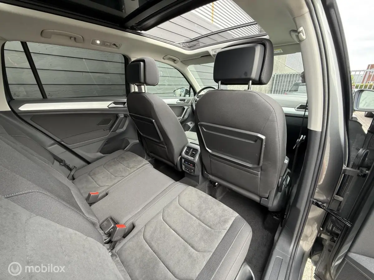 1.5 TSI ACT R-Line Pano.dak/Trekhaak/Viritual