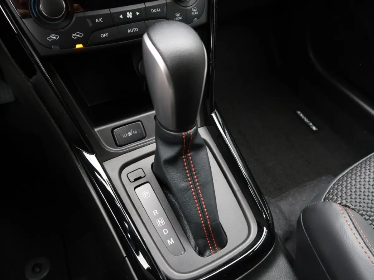 1.4 Boosterjet Special Edition Smart Hybrid Automaat | Meerdere kleuren leverbaar |