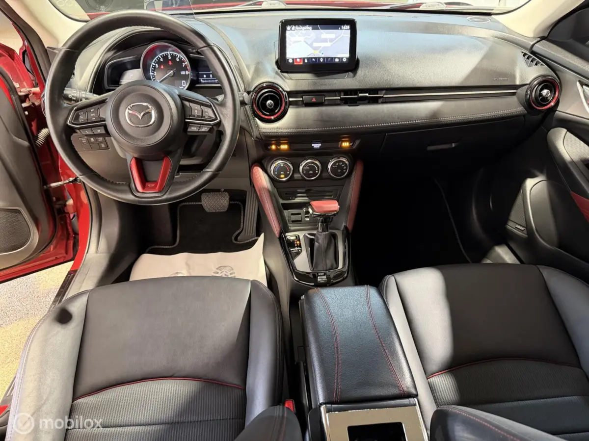 2.0L SKYACTIV-G AUT/CLIMA/CRUISE/TREKHAAK/HUD/APK