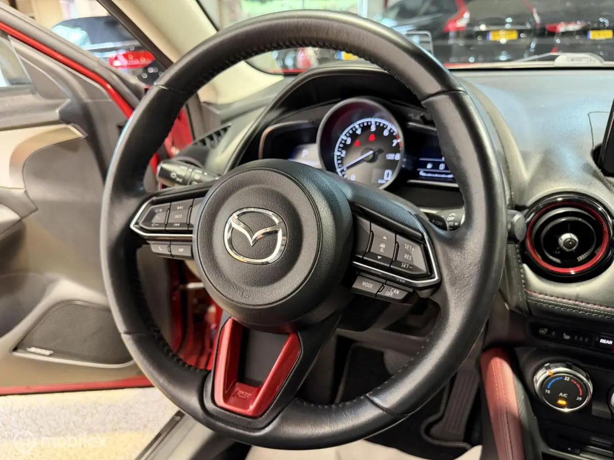 2.0L SKYACTIV-G AUT/CLIMA/CRUISE/TREKHAAK/HUD/APK