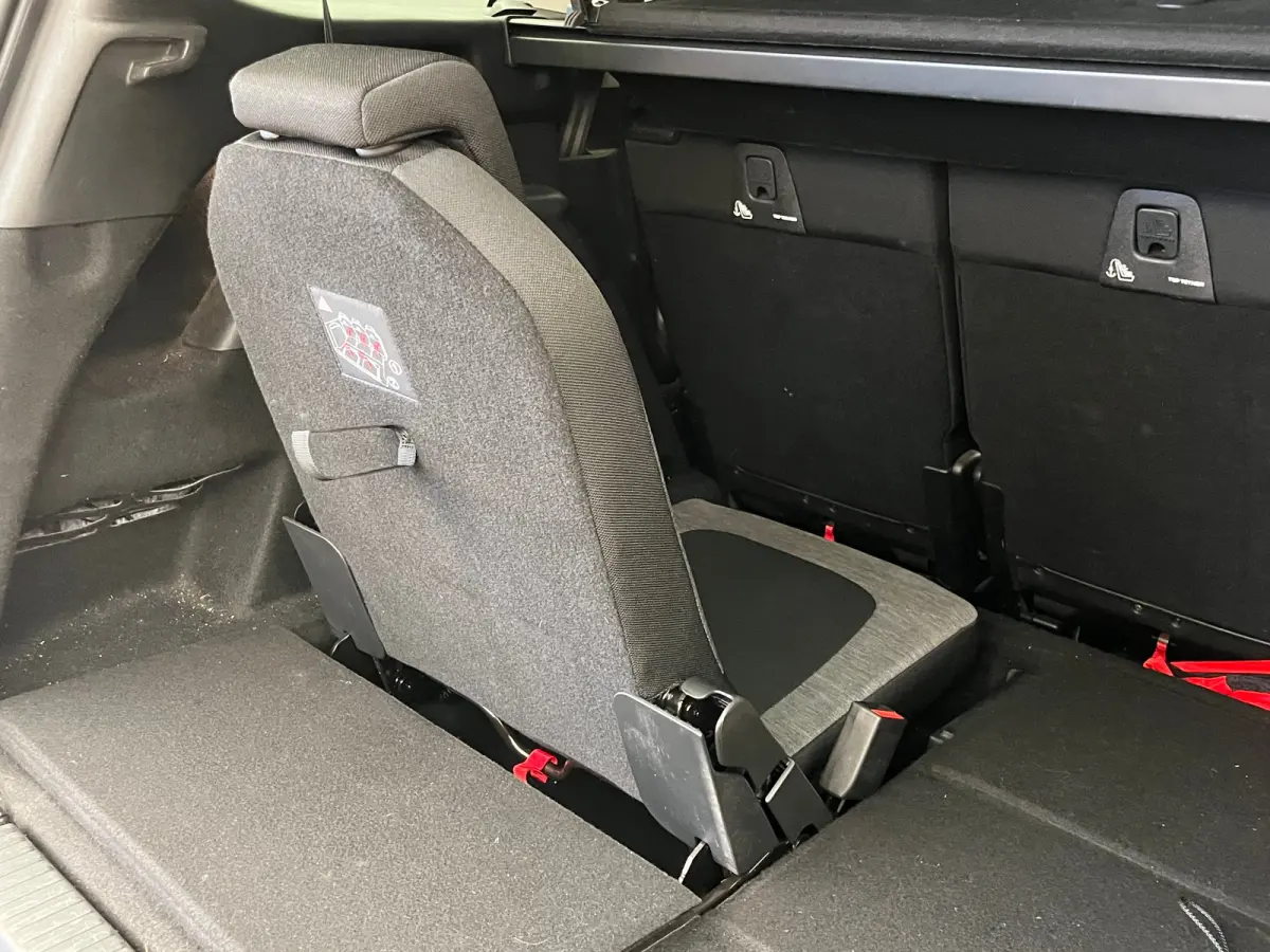 1.2 Turbo 130PK Feel Panoramische voorruit | Camera | Parkeersensoren voor & achter | Navi | Apple/Android Carplay | Achteruitrijcamera | Airco (automatisch) | Apple Carplay/Android Auto|tel