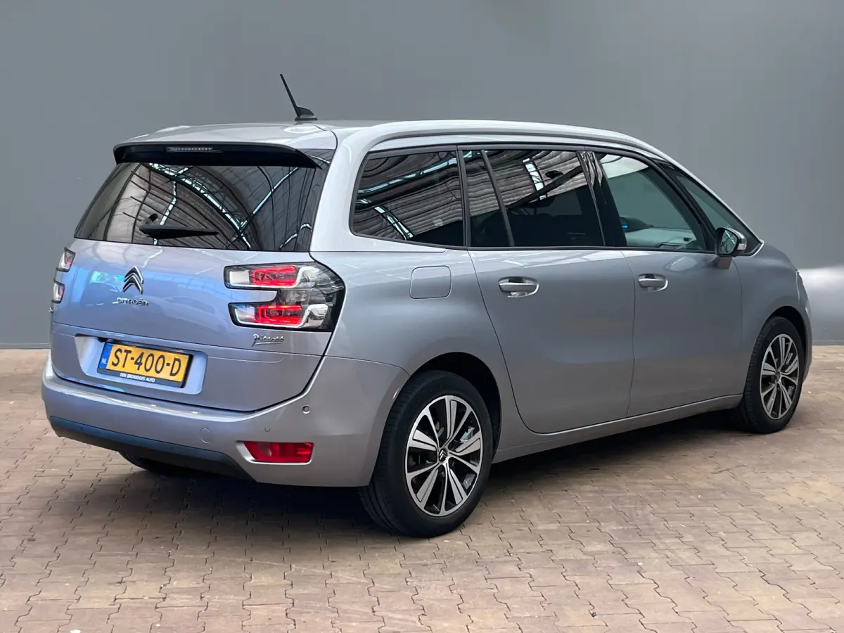 1.2 Turbo 130PK Feel Panoramische voorruit | Camera | Parkeersensoren voor & achter | Navi | Apple/Android Carplay | Achteruitrijcamera | Airco (automatisch) | Apple Carplay/Android Auto|tel
