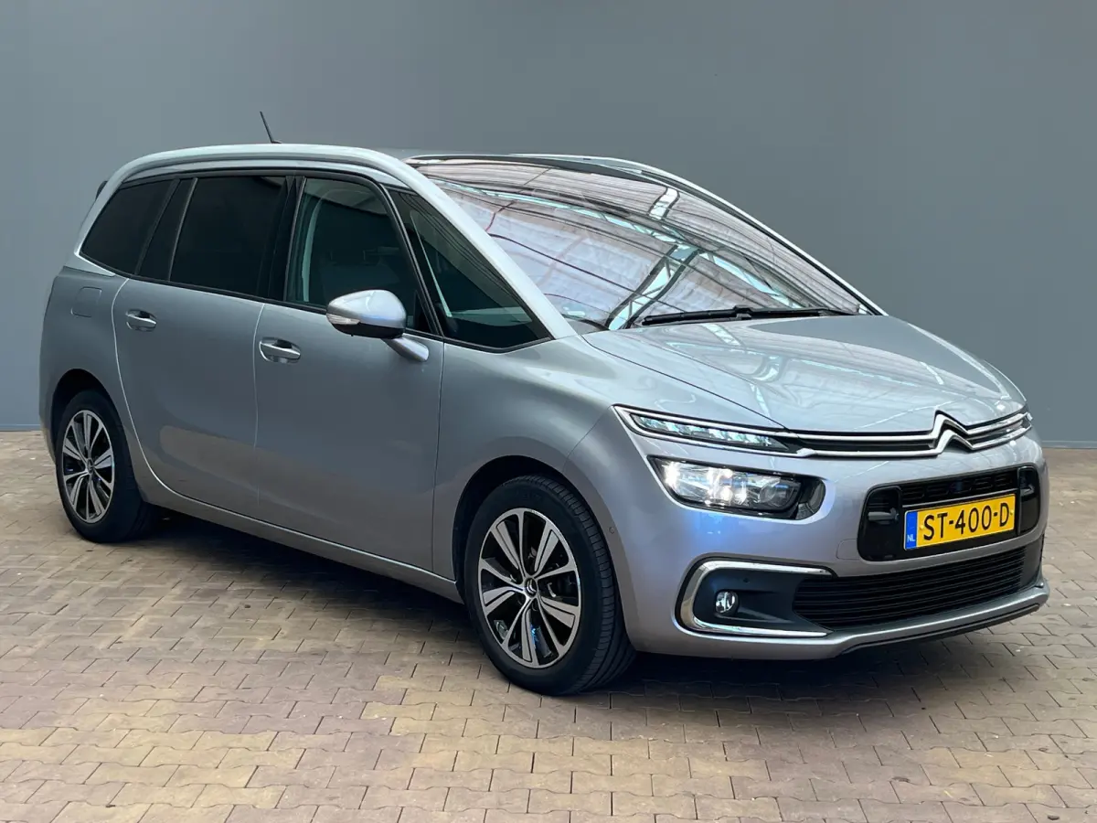 1.2 Turbo 130PK Feel Panoramische voorruit | Camera | Parkeersensoren voor & achter | Navi | Apple/Android Carplay | Achteruitrijcamera | Airco (automatisch) | Apple Carplay/Android Auto|tel