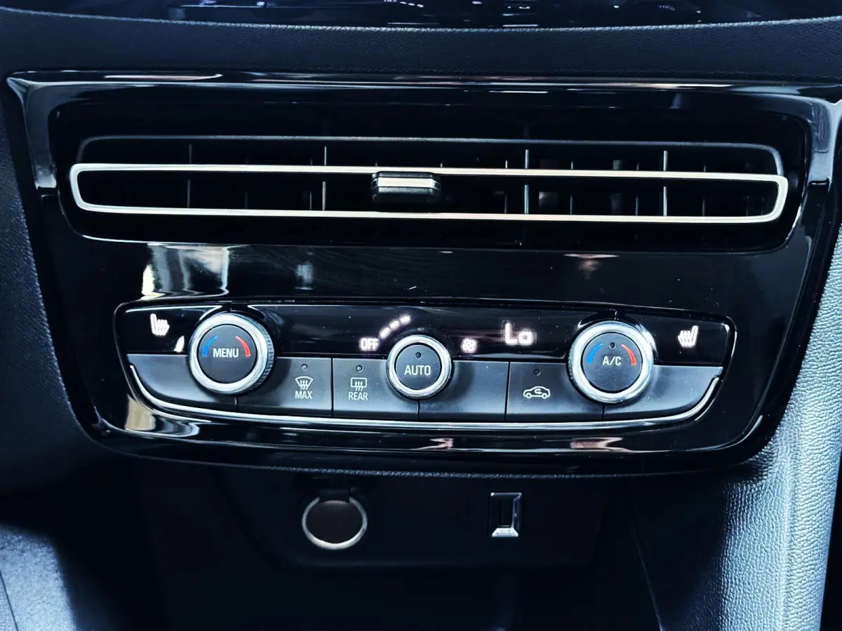 1.2 Turbo Business Elegance/Led/stoelverwarming/Camera/AppelCarplay