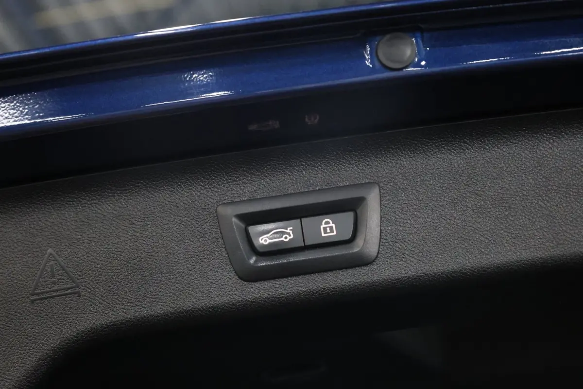 540i xDrive M-Sport LED/VIRTUAL/SFEER/PANO/LEER+S.VERWARMING+MEMORY/19" LMV/360/ACC/ECC/12 MND GARANTIE!