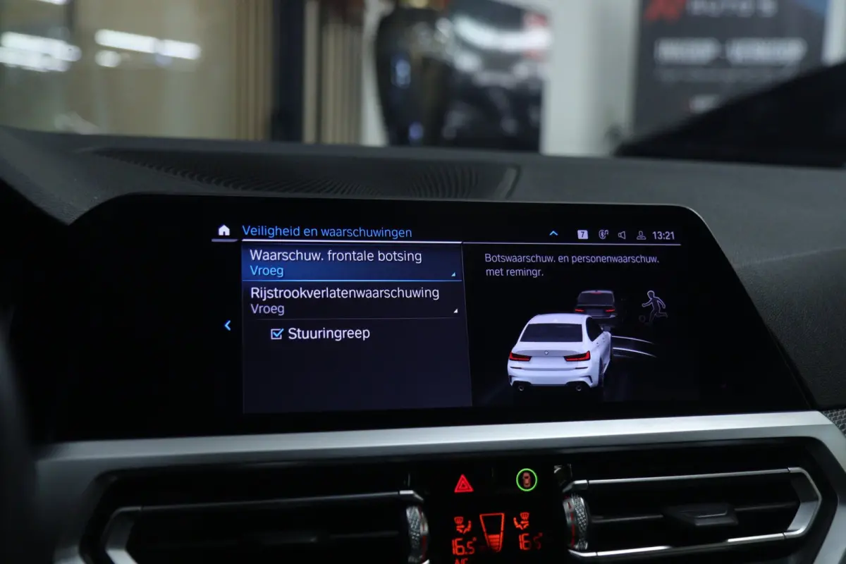330e High Executive M Sport /PANO/SFEER/CARPLAY/CAM/BOMVOL