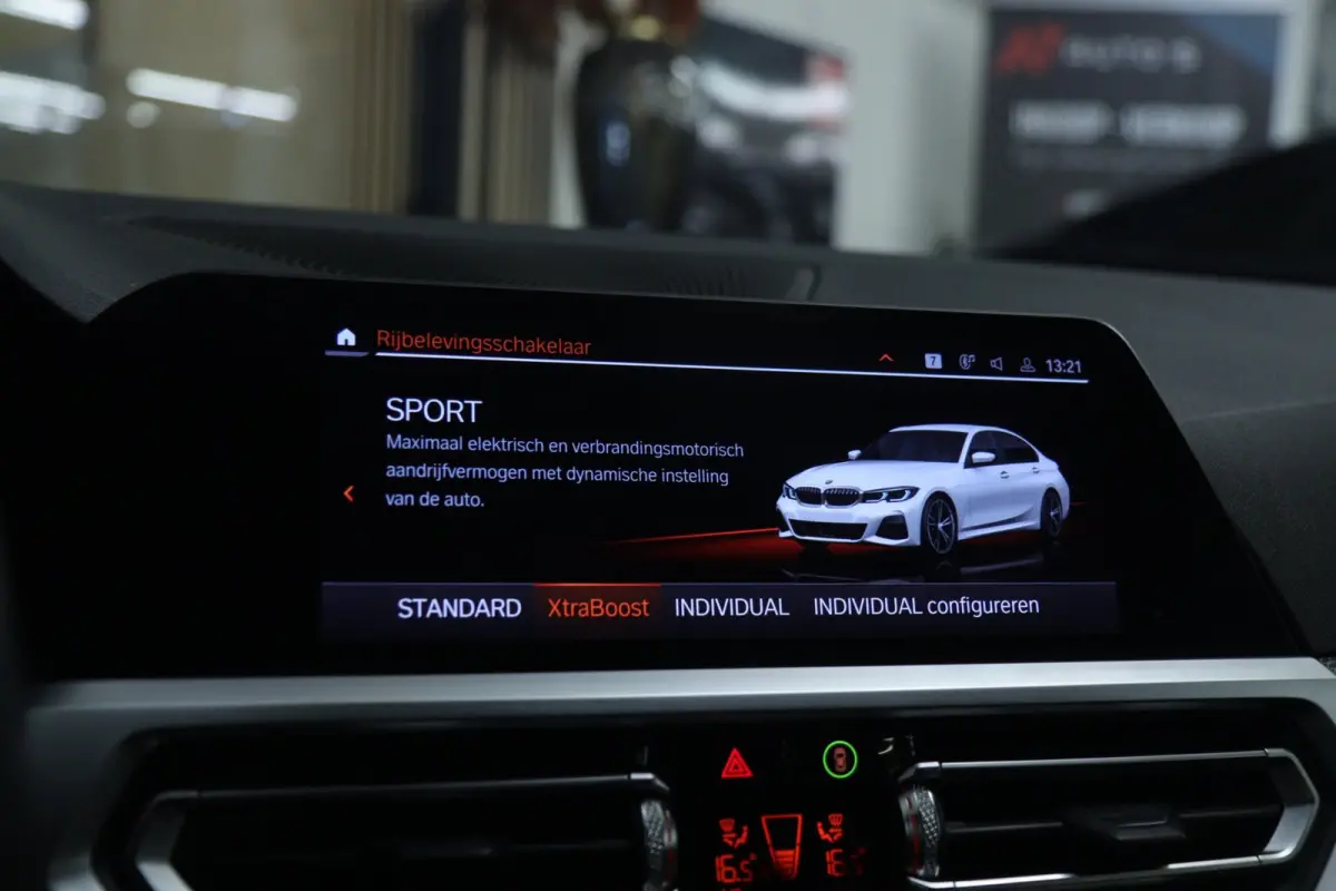 330e High Executive M Sport /PANO/SFEER/CARPLAY/CAM/BOMVOL