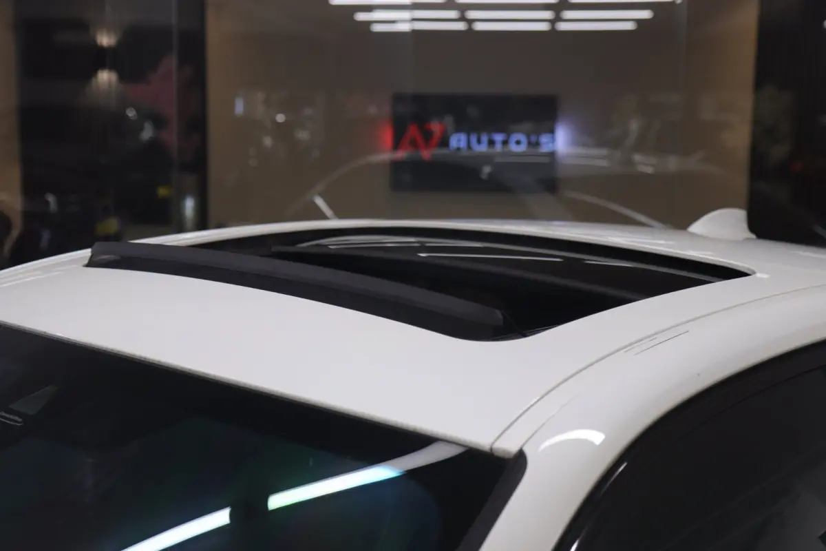 330e High Executive M Sport /PANO/SFEER/CARPLAY/CAM/BOMVOL