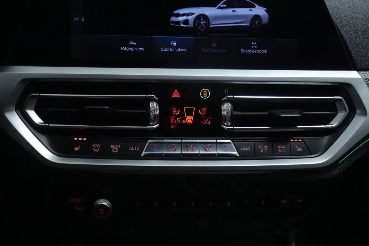 330e High Executive M Sport /PANO/SFEER/CARPLAY/CAM/BOMVOL
