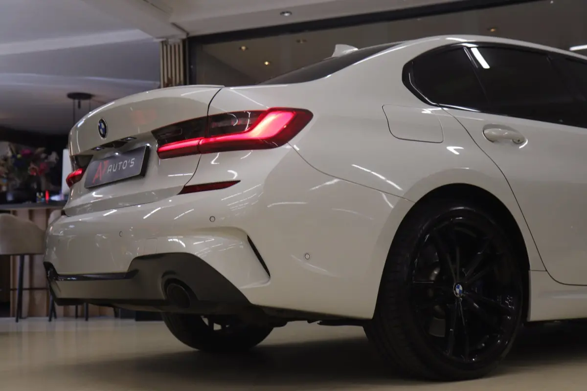330e High Executive M Sport /PANO/SFEER/CARPLAY/CAM/BOMVOL
