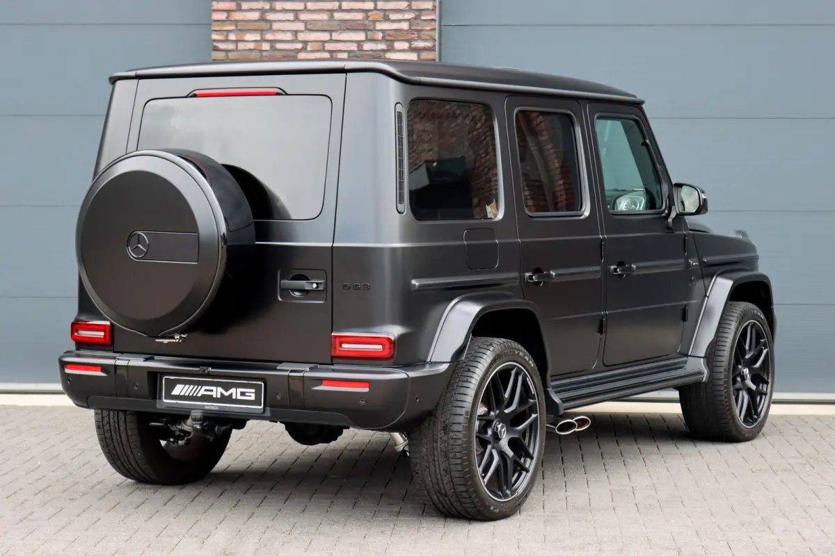 AMG 63 V8 | Facelift | Techniekpakket | Performance-pakket | Distronic | AMG Drivers Package | Burmester | Nappa Leder | Verwarmd Stuurwiel | Trekhaak | Keyless Go | Massage | Matte PPF |