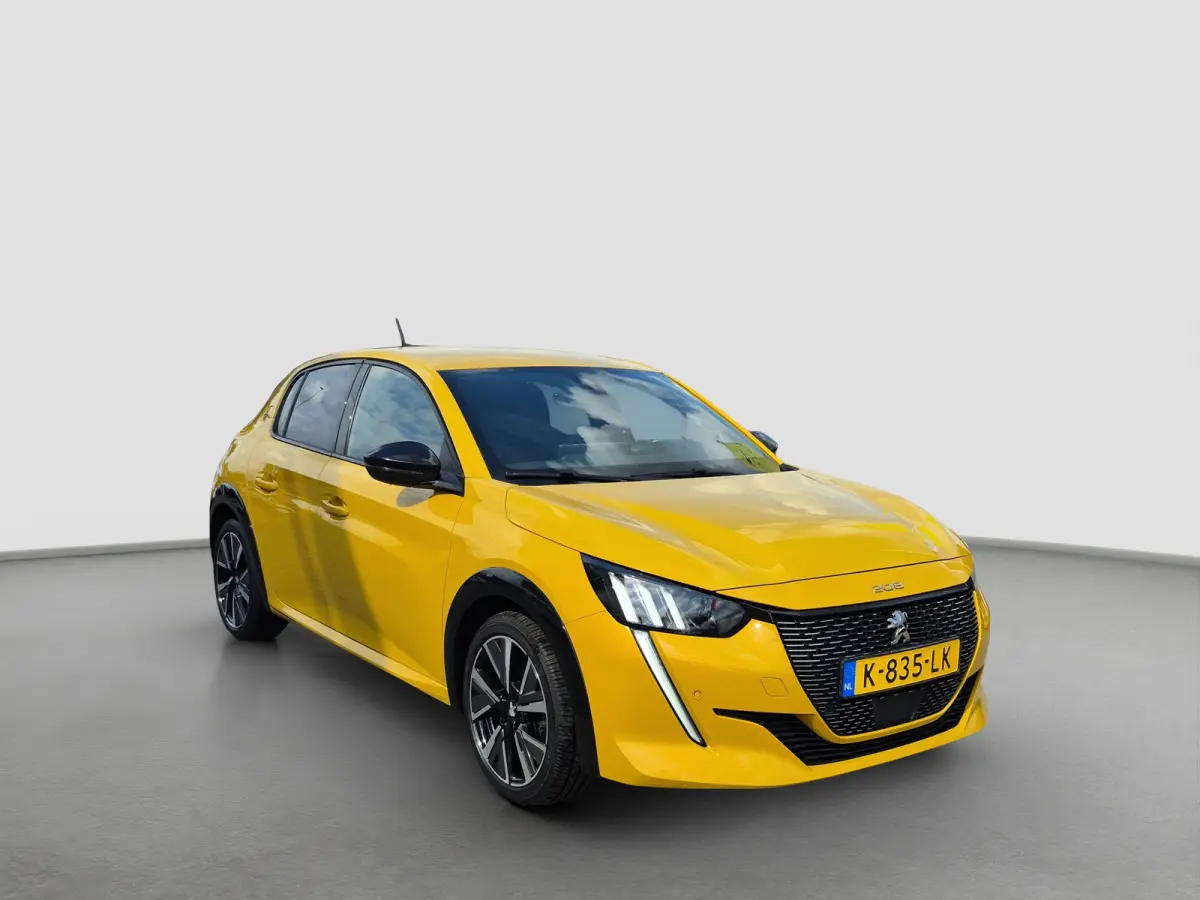 1.2 PURETECH 100PK 5-DRS GT-LINE Trekhaak afneembaar | Camera | LED | Parkeersensoren | Full map navigatie | Carplay/android auto |