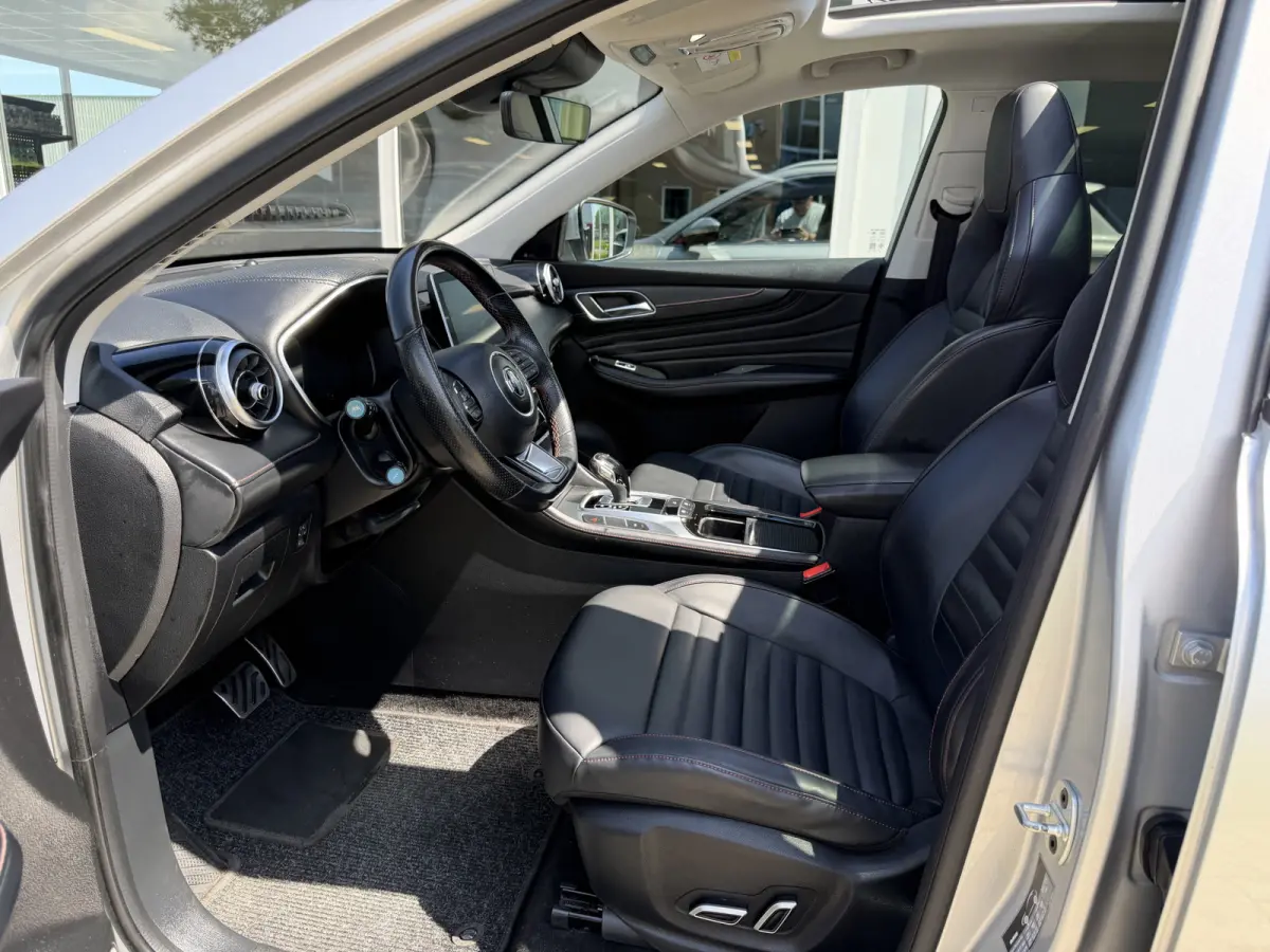 1.5 TGDI Luxury Schuifdak