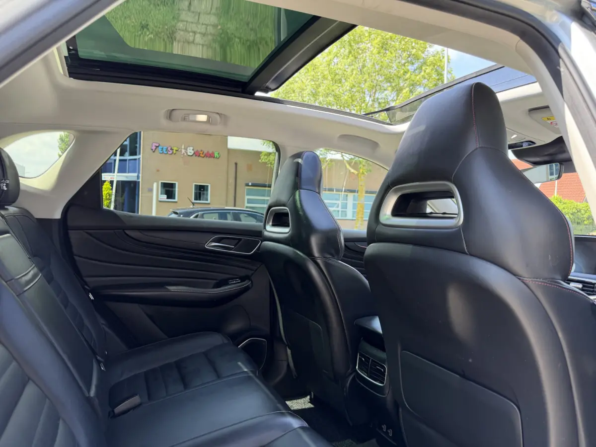 1.5 TGDI Luxury Schuifdak