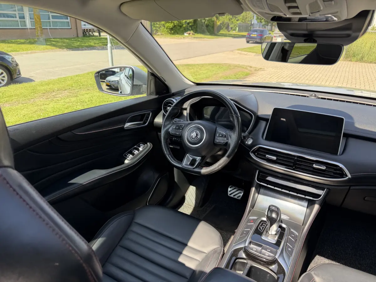 1.5 TGDI Luxury Schuifdak