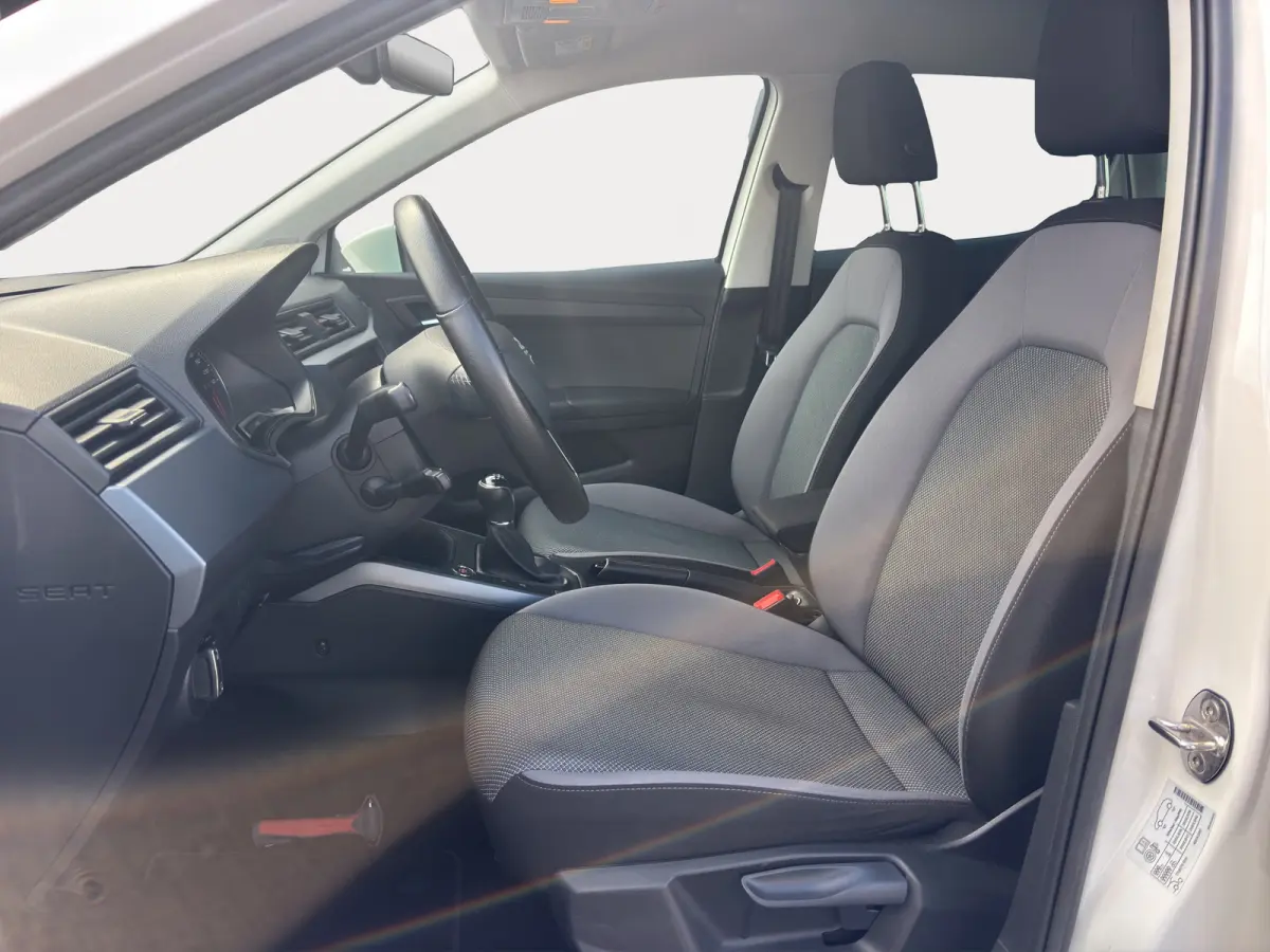 1.0 TSI Style Business Intense | Achteruitrijcamera | Apple Carplay/Android Auto | Cruise control adaptief |