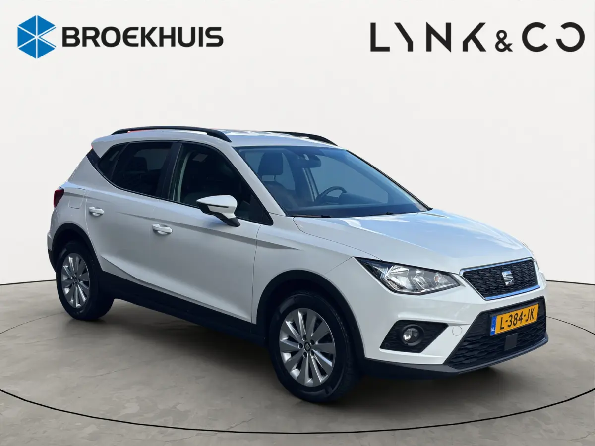 1.0 TSI Style Business Intense | Achteruitrijcamera | Apple Carplay/Android Auto | Cruise control adaptief |