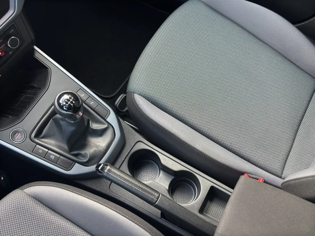 1.0 TSI Style Business Intense | Achteruitrijcamera | Apple Carplay/Android Auto | Cruise control adaptief |