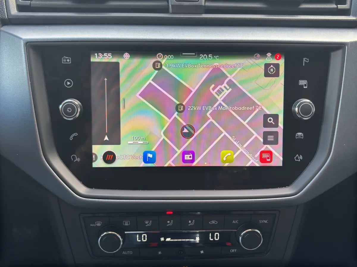 1.0 TSI Style Business Intense | Achteruitrijcamera | Apple Carplay/Android Auto | Cruise control adaptief |