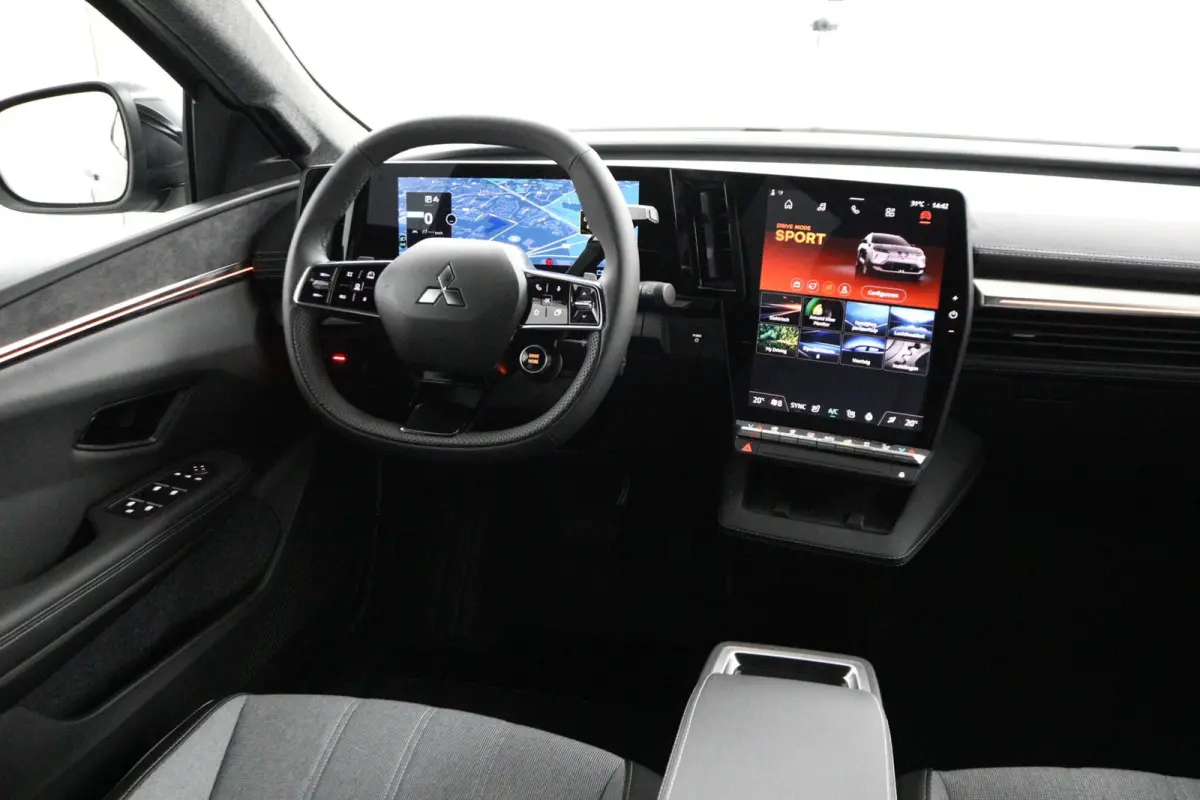 Intense+ 87 kWh | € 3.000 Korting! | 360° Camera | Adaptive Cruise Control | Climate Control | Elektrische Kofferklep | Google Navigatie | Parkeer Assistent | Stoel- en Stuurverwarming