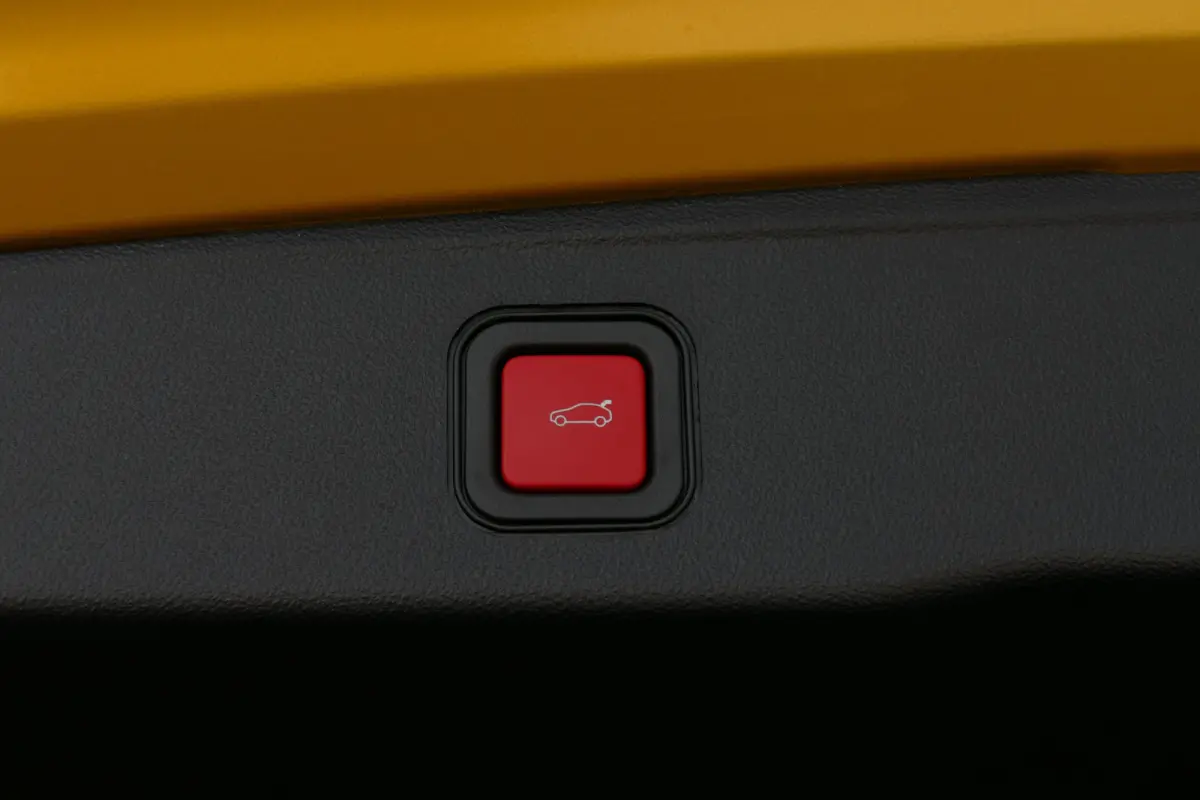 1.2 e-Hybrid Summit | Achteruitrijcamera | Airco (automatisch) | Apple Carplay/Android Auto|telefoonintegratie premium