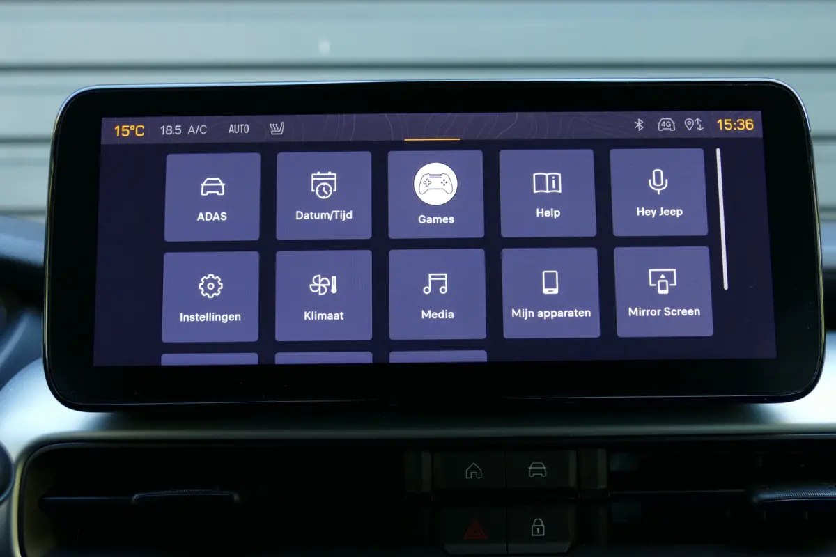 1.2 e-Hybrid Summit | Achteruitrijcamera | Airco (automatisch) | Apple Carplay/Android Auto|telefoonintegratie premium