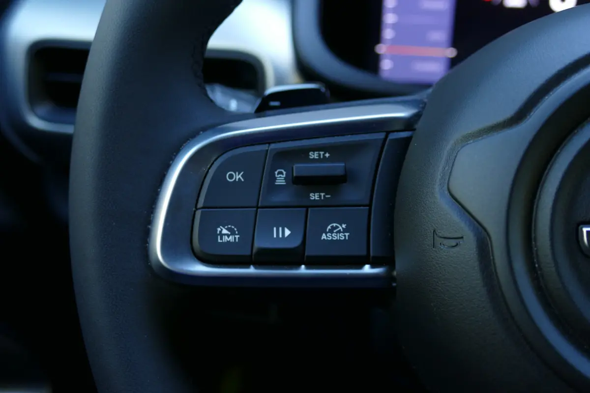 1.2 e-Hybrid Summit | Achteruitrijcamera | Airco (automatisch) | Apple Carplay/Android Auto|telefoonintegratie premium