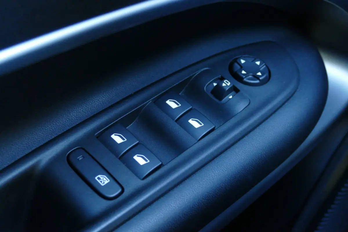 1.2 e-Hybrid Summit | Achteruitrijcamera | Airco (automatisch) | Apple Carplay/Android Auto|telefoonintegratie premium