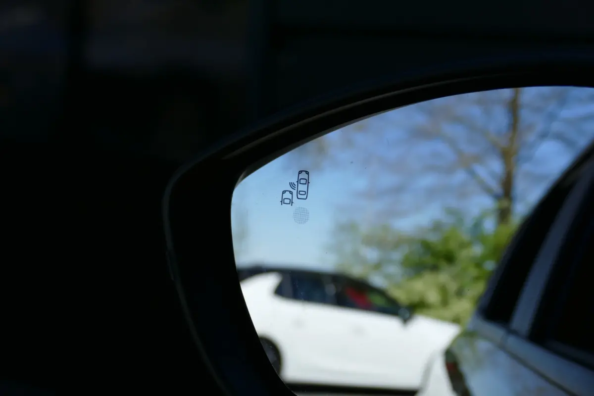 1.2 e-Hybrid Summit | Achteruitrijcamera | Airco (automatisch) | Apple Carplay/Android Auto|telefoonintegratie premium