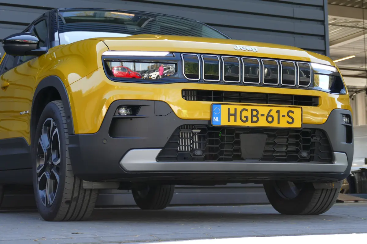 1.2 e-Hybrid Summit | Achteruitrijcamera | Airco (automatisch) | Apple Carplay/Android Auto|telefoonintegratie premium