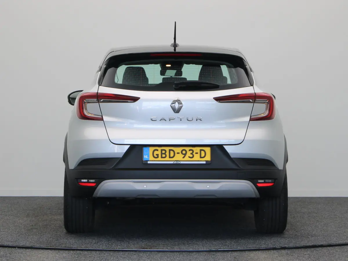TCe 90pk techno | Cruise Control | Apple Carplay | Android auto | 17" LMV | Parkeersensoren achter |