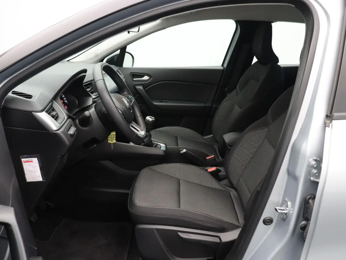 TCe 90pk techno | Cruise Control | Apple Carplay | Android auto | 17" LMV | Parkeersensoren achter |