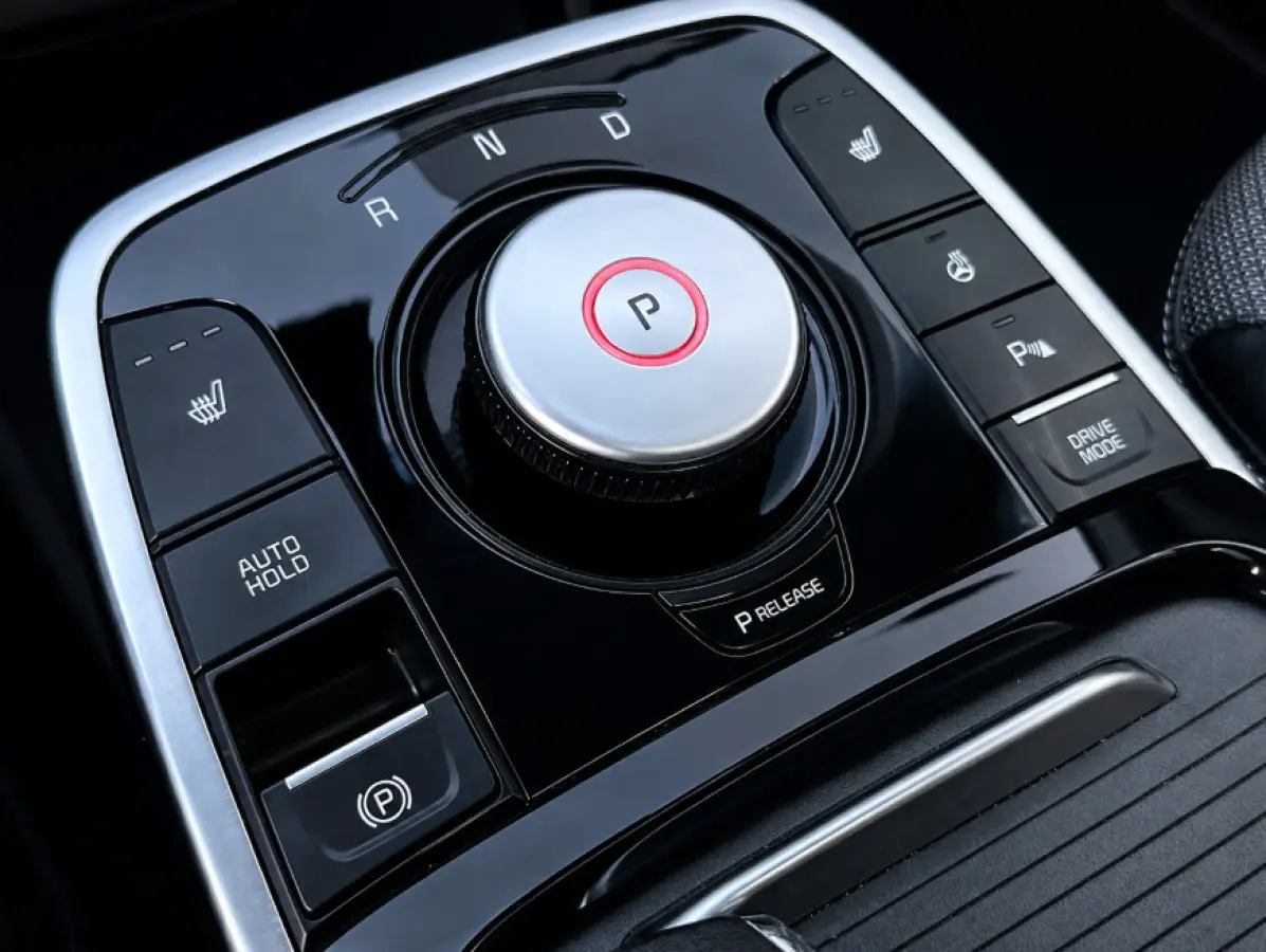 DynamicPlusLine 64 kWh SOH 94,1% | Trekhaak | Schuif-Kanteldak | Adaptive Cruise | 3-Fase 11kW | Stoel- & Stuurverwarming | LED | Camera | Keyless | Lane Assist | Apple CarPlay | 1e Eigenaar
