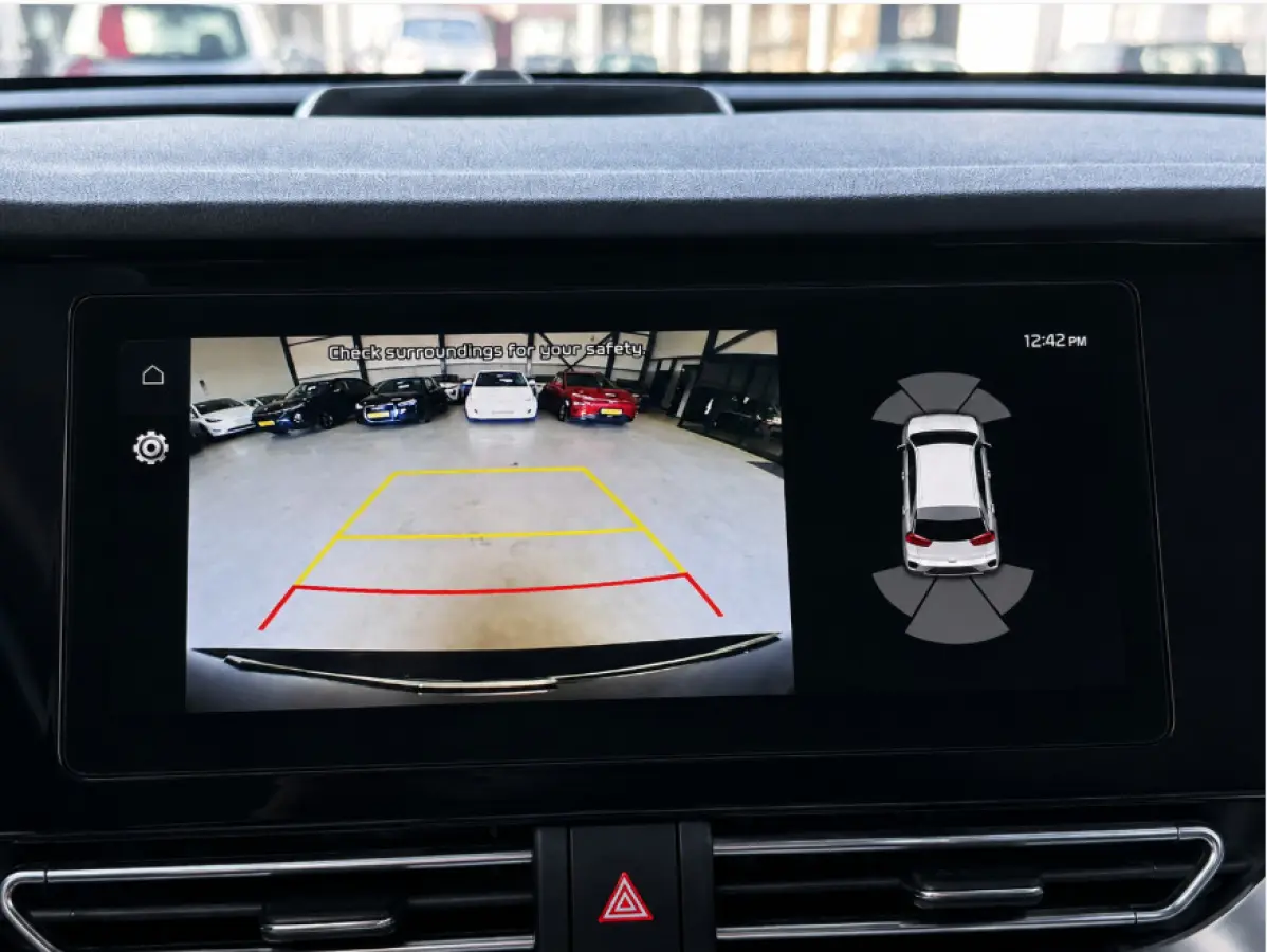 DynamicPlusLine 64 kWh SOH 94,1% | Trekhaak | Schuif-Kanteldak | Adaptive Cruise | 3-Fase 11kW | Stoel- & Stuurverwarming | LED | Camera | Keyless | Lane Assist | Apple CarPlay | 1e Eigenaar