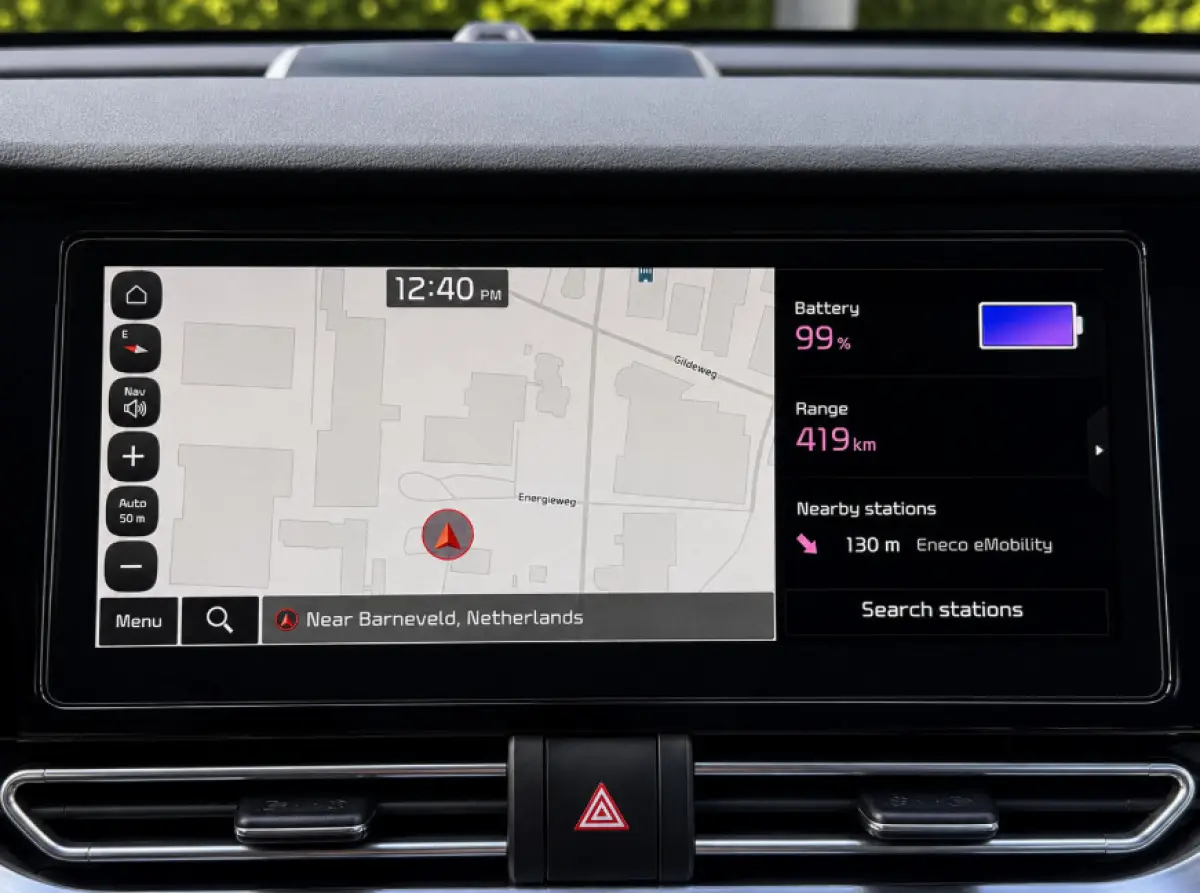 DynamicPlusLine 64 kWh SOH 94,1% | Trekhaak | Schuif-Kanteldak | Adaptive Cruise | 3-Fase 11kW | Stoel- & Stuurverwarming | LED | Camera | Keyless | Lane Assist | Apple CarPlay | 1e Eigenaar