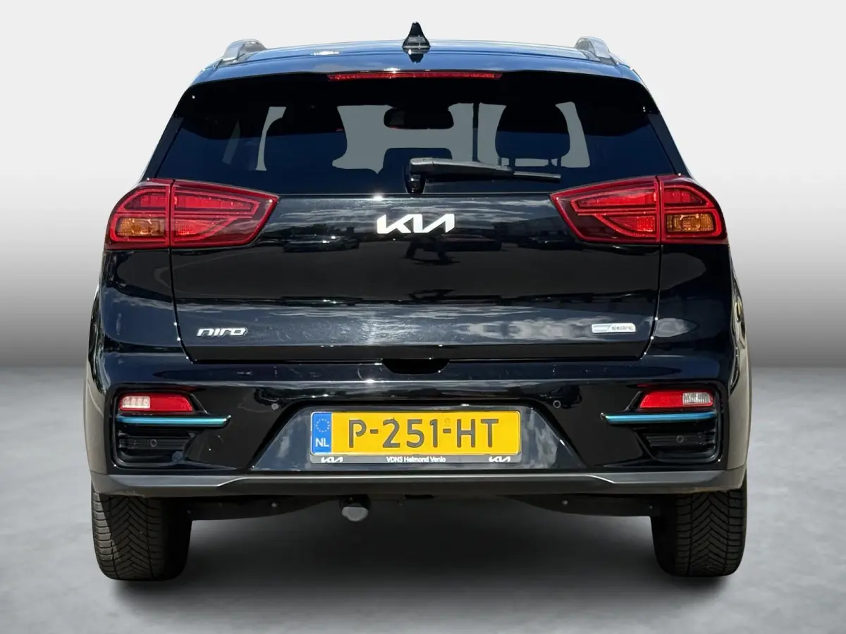 DynamicPlusLine 64 kWh SOH 94,1% | Trekhaak | Schuif-Kanteldak | Adaptive Cruise | 3-Fase 11kW | Stoel- & Stuurverwarming | LED | Camera | Keyless | Lane Assist | Apple CarPlay | 1e Eigenaar