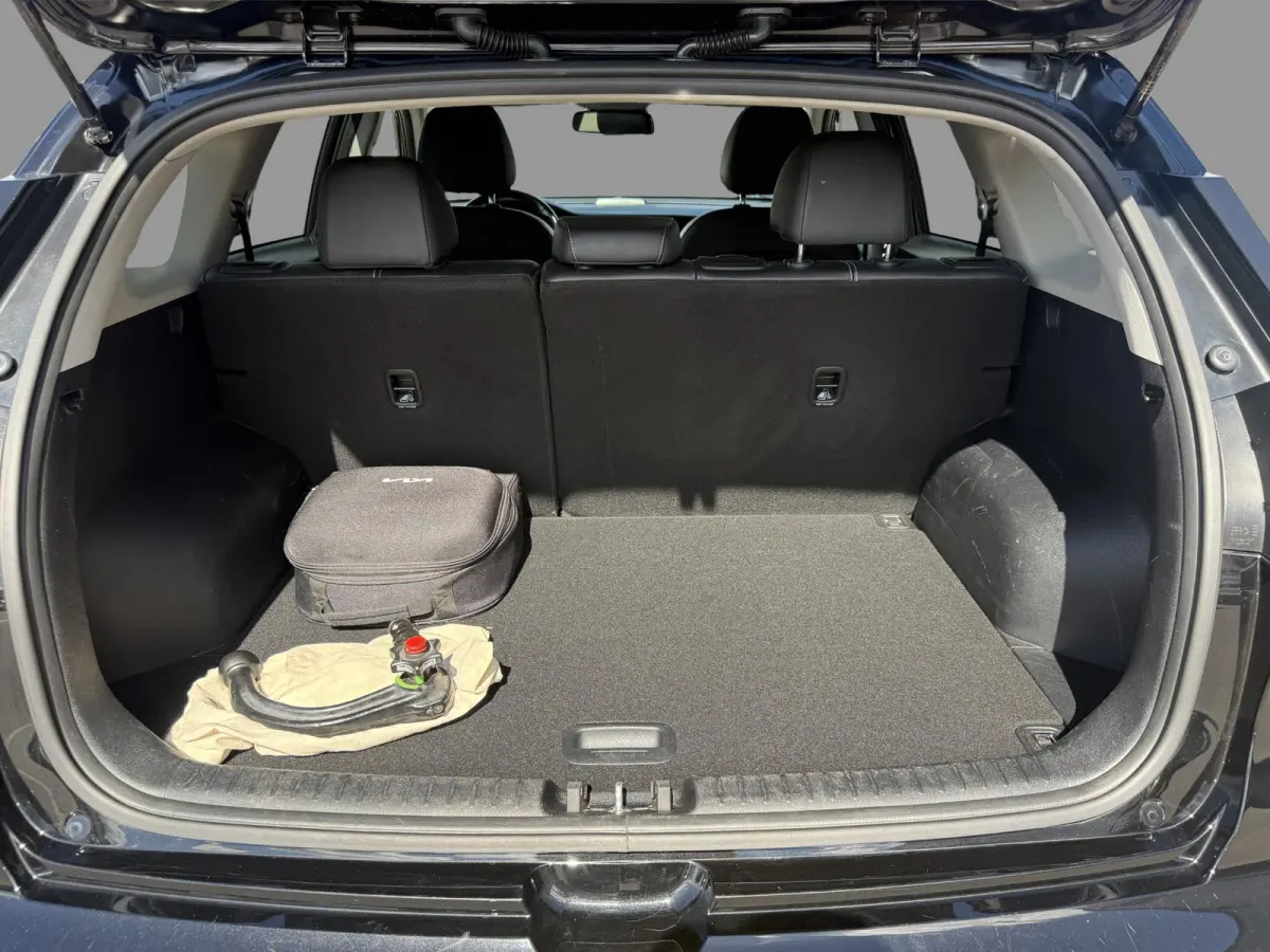 DynamicPlusLine 64 kWh SOH 94,1% | Trekhaak | Schuif-Kanteldak | Adaptive Cruise | 3-Fase 11kW | Stoel- & Stuurverwarming | LED | Camera | Keyless | Lane Assist | Apple CarPlay | 1e Eigenaar