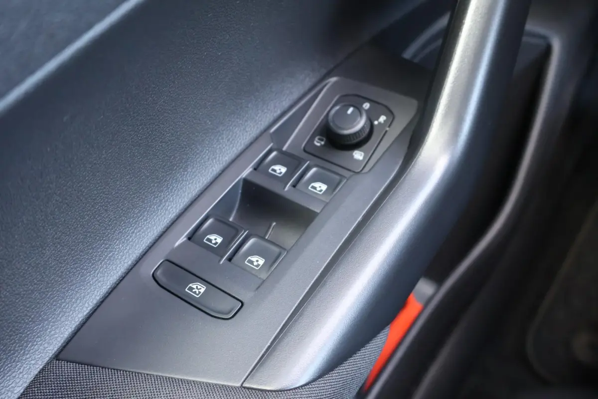 1.0 TSI 95pk DSG Life Edition | Camera | PDC | Carplay | Climate Control