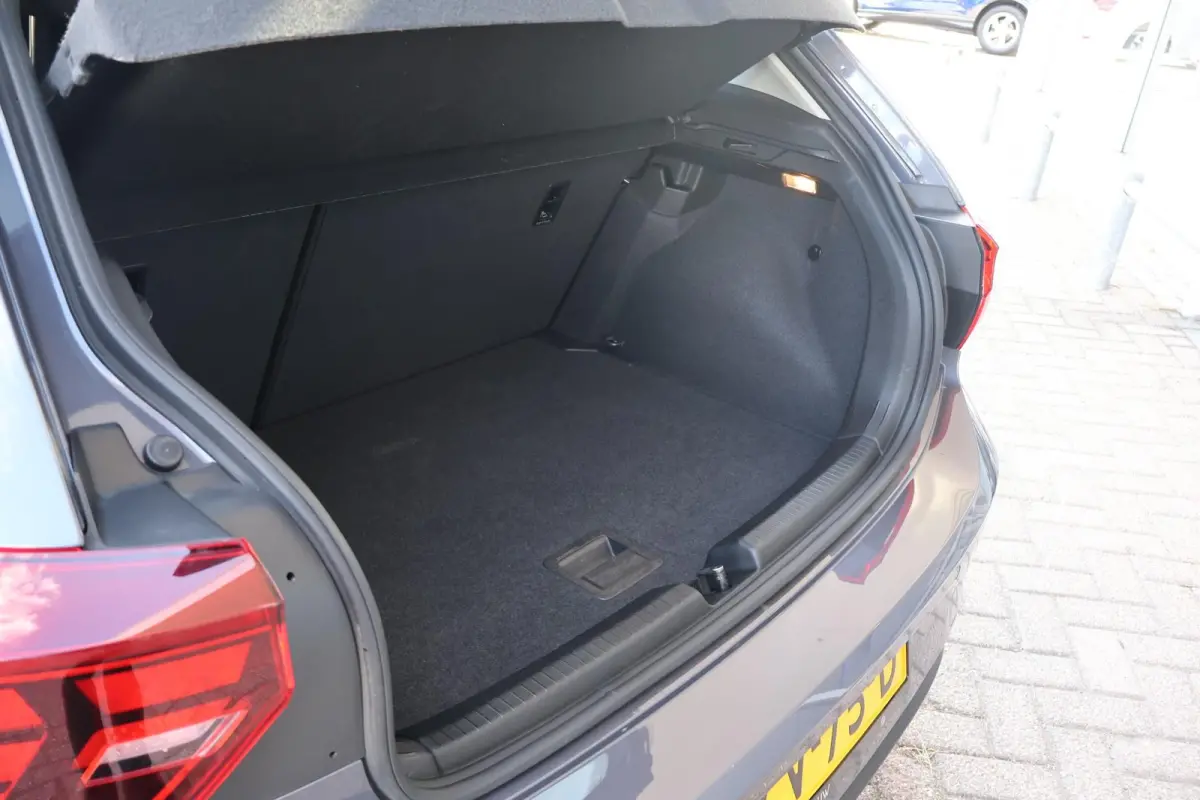 1.0 TSI 95pk DSG Life Edition | Camera | PDC | Carplay | Climate Control