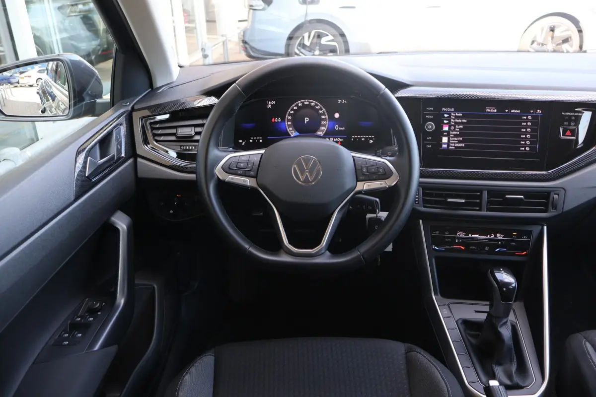 1.0 TSI 95pk DSG Life Edition | Camera | PDC | Carplay | Climate Control