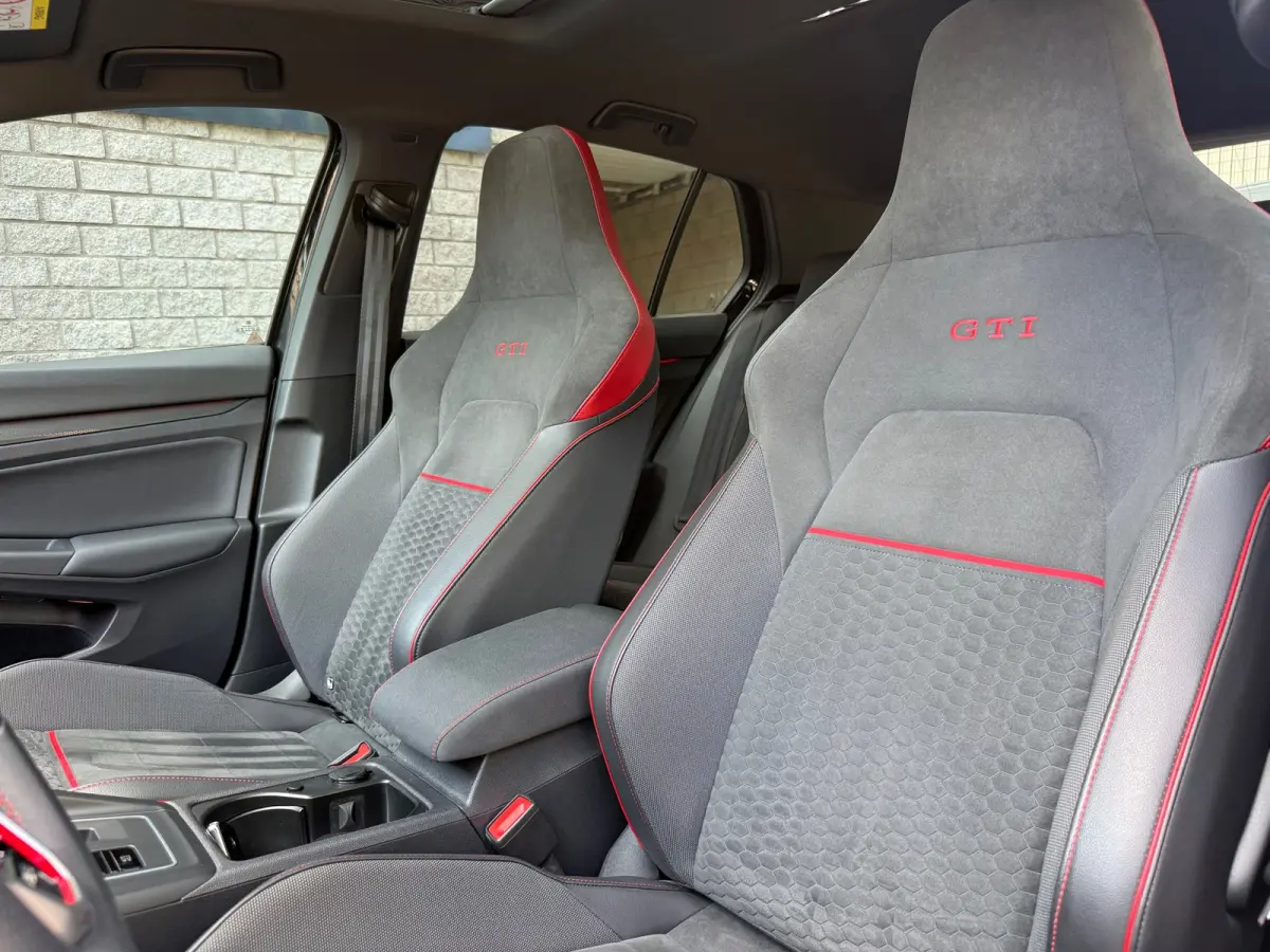 2.0 TSI GTI Clubsport 45 Jahre | Full option | PANO | Akra | IQ Light | Ambient |