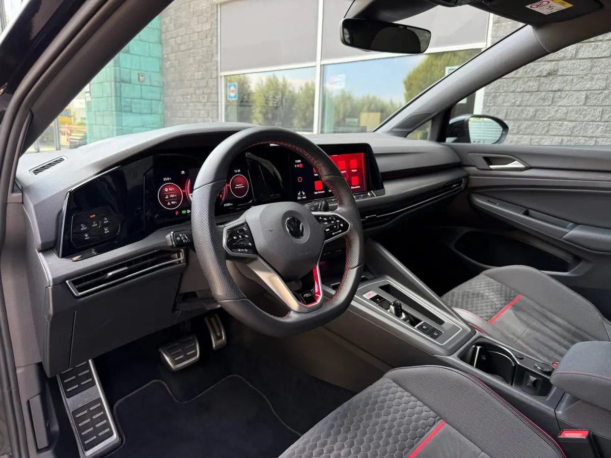 2.0 TSI GTI Clubsport 45 Jahre | Full option | PANO | Akra | IQ Light | Ambient |
